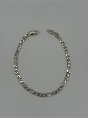 Women’s Sterling Silver 925 Figaro bracelet 6 1/2 inches